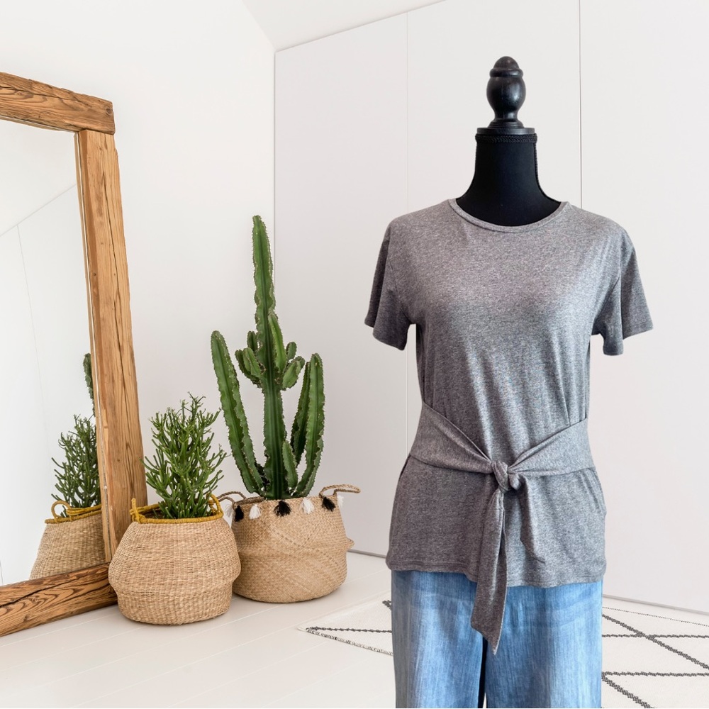 BB Dakota Short Sleeve Tie Front Tee T-Shirt Top
